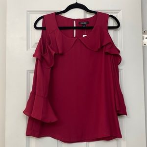 Cold shoulder three quarter length ruffled sleeve, cranberry size small